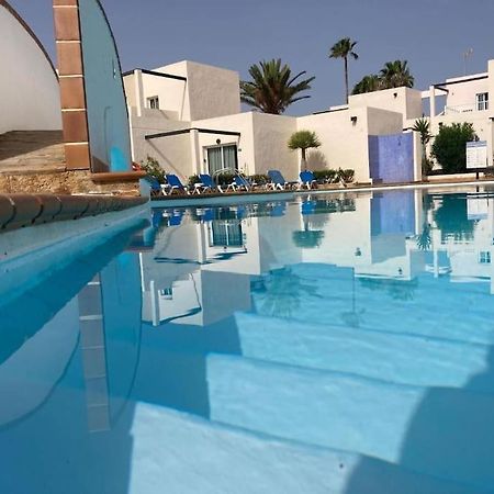 Corralejo Suite Pool & Gardens - Alisios Playa Exterior photo